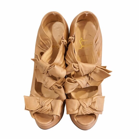 Christian Louboutin Madame Butterfly Booties 38.5 Tan Leather Bow Red Sole Heels - Picture 3 of 7